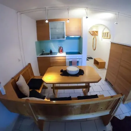 Apartment Private With Parking Spot In The Center
