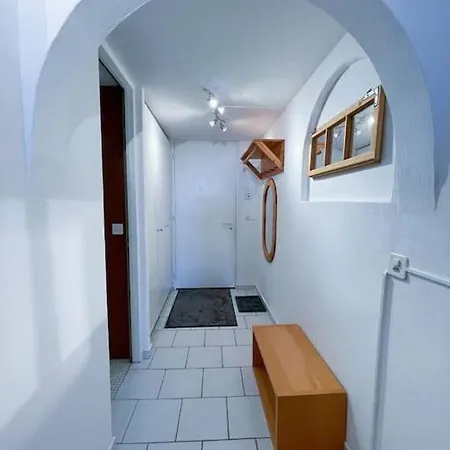 Private With Parking Spot In The Center Apartment *